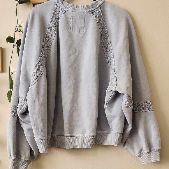 Like New - Aerie Cloud Wash Hey Crochet Sweatshirt - M - Picture 6 of 6